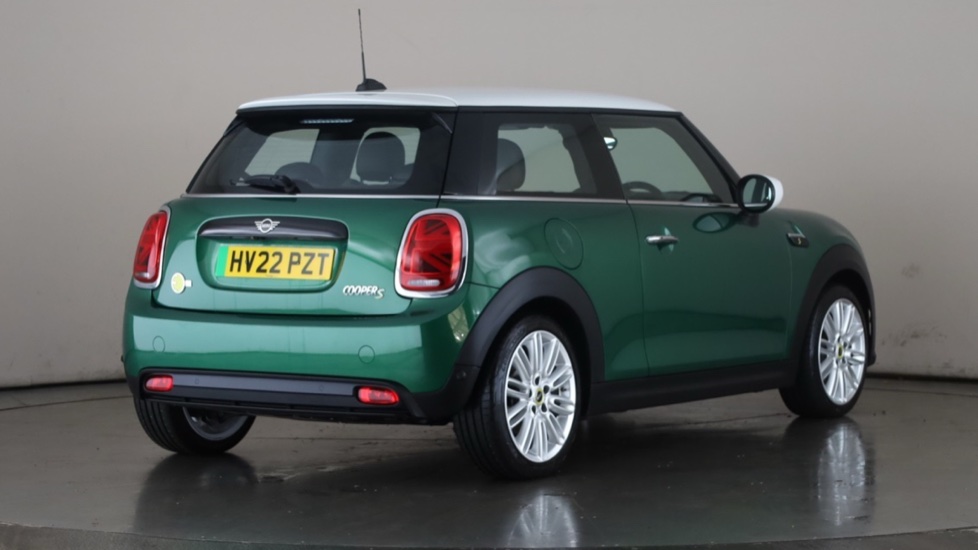 MINI HATCHBACK Image 5