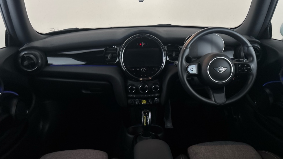 MINI HATCHBACK Image 11