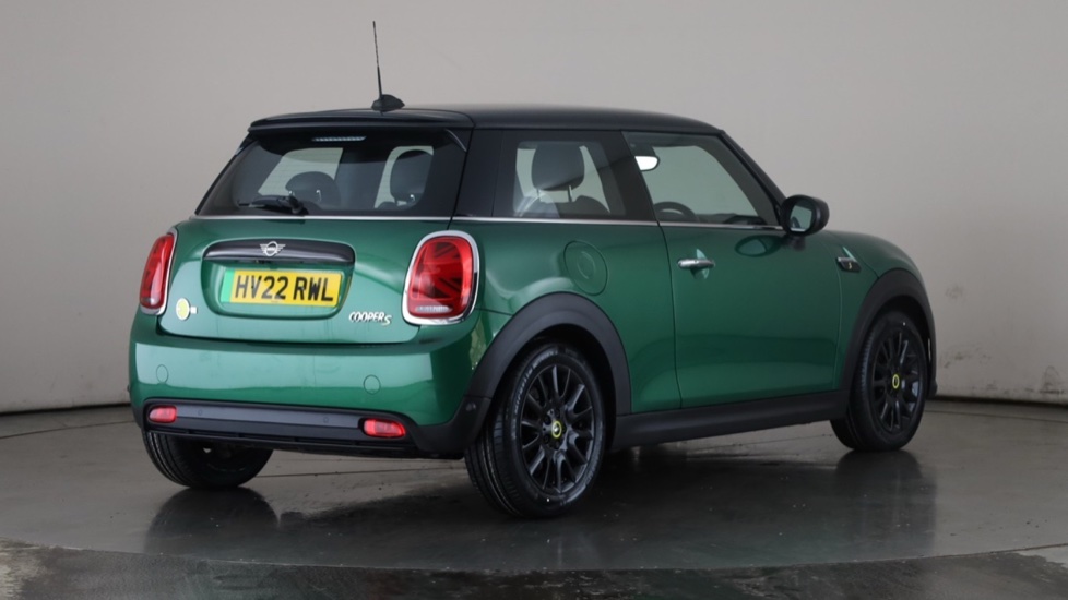 MINI HATCHBACK Image 5