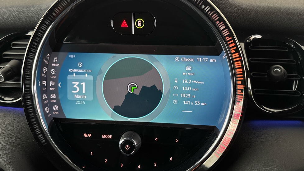 MINI HATCHBACK Image 12