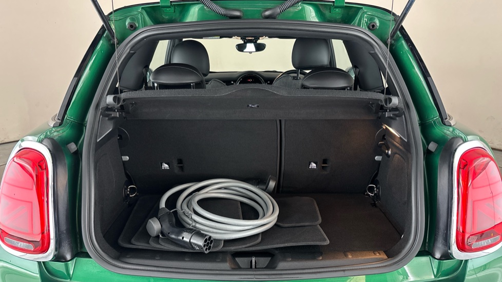 MINI HATCHBACK Image 15