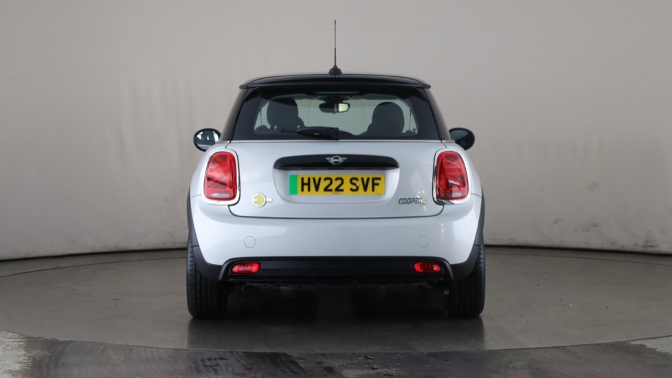 MINI HATCHBACK Image 4