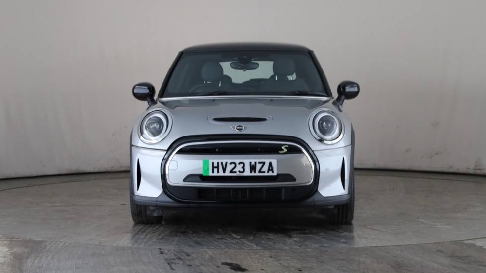 MINI HATCHBACK Image 8