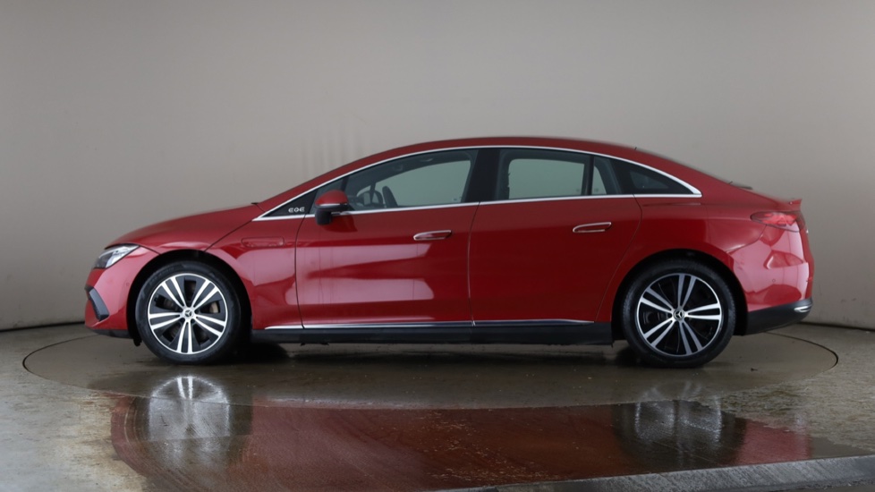 MERCEDES EQE Image 2