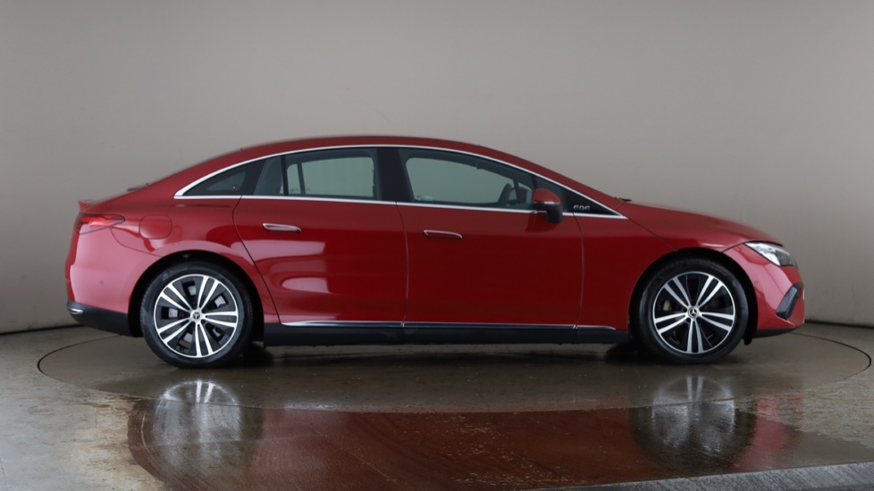 MERCEDES EQE Image 6