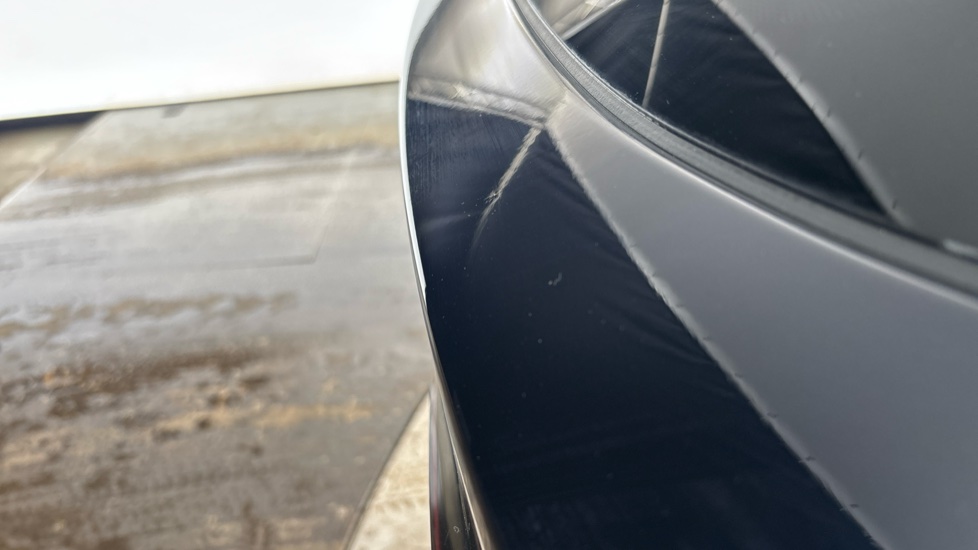 BMW iX3 Dent