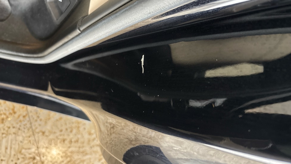 BMW iX3 Scratches and dent