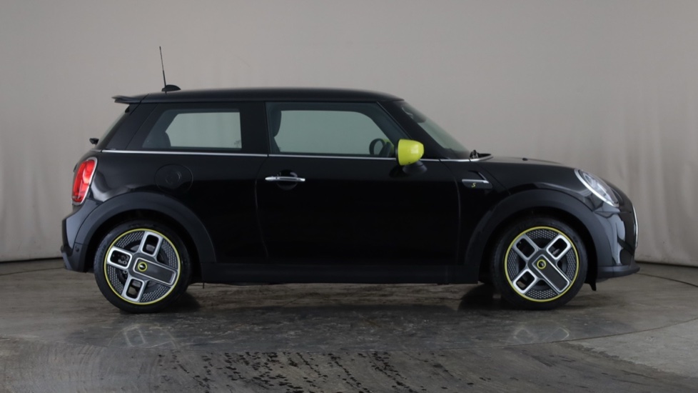 MINI HATCHBACK Image 6