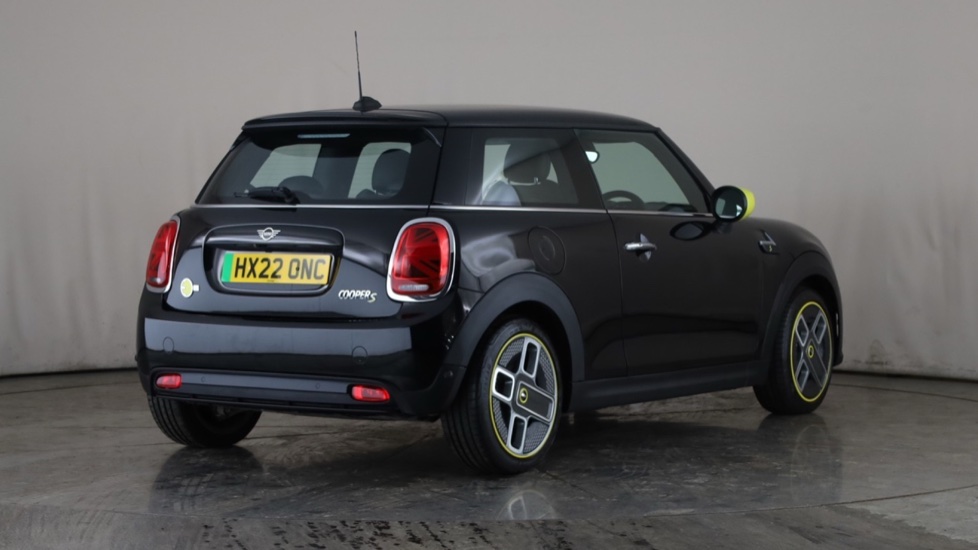 MINI HATCHBACK Image 5