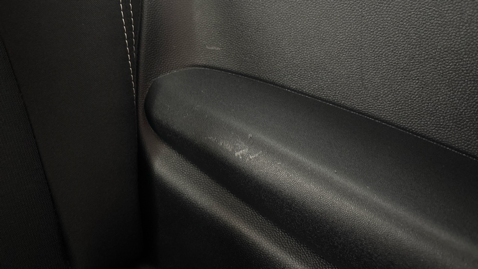 MINI HATCHBACK Scuff