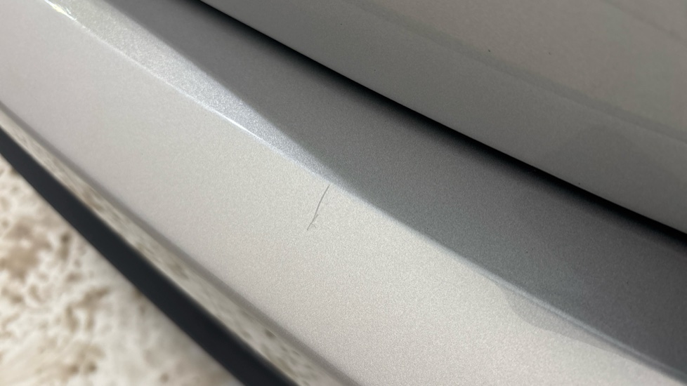 MINI HATCHBACK Scratches