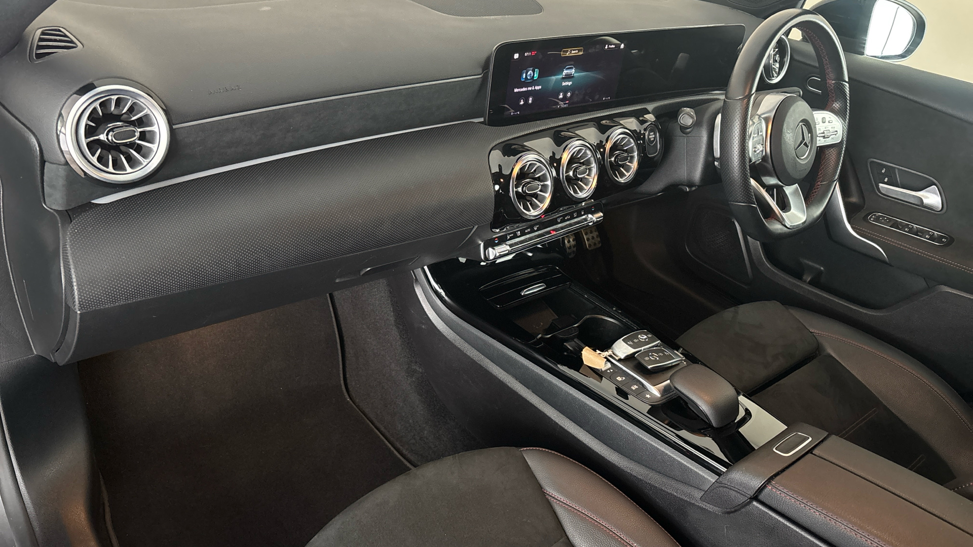 4049430 A250e AMG Line Executive Edition 4dr Auto