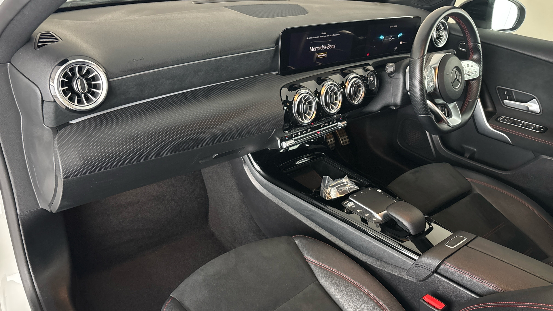 4020614 A250e AMG Line Executive Edition 4dr Auto