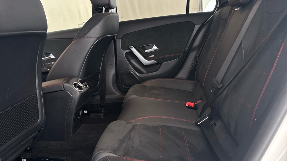 MERCEDES A CLASS Image 14