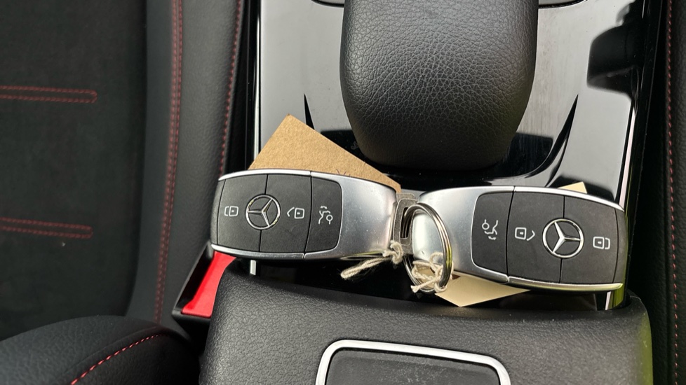 MERCEDES A CLASS two keys