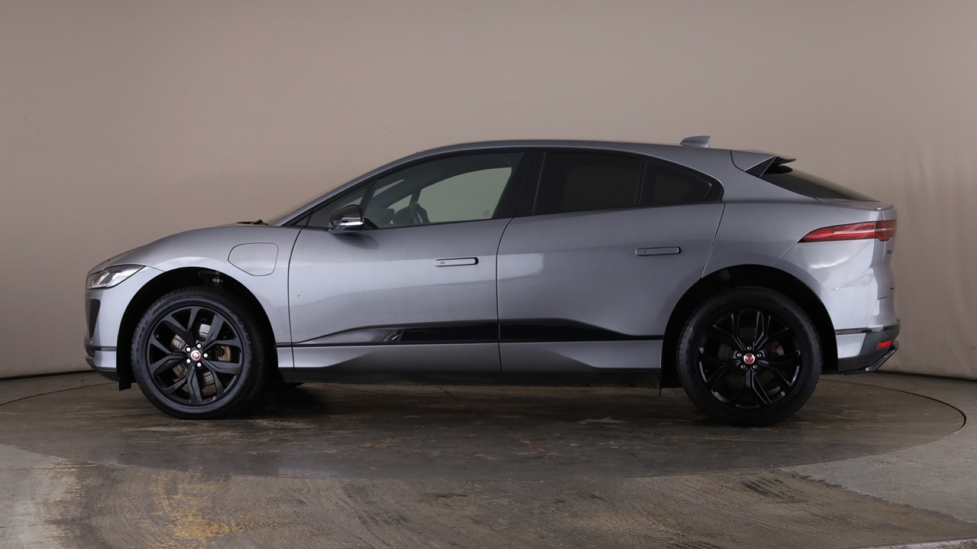 294kW EV400 HSE Black 90kWh 5dr Auto [11kW Charger [2022]