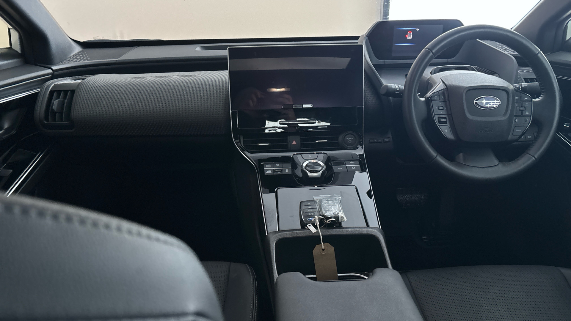 4058401 150kW Touring 71.4kWh 5dr Auto AWD