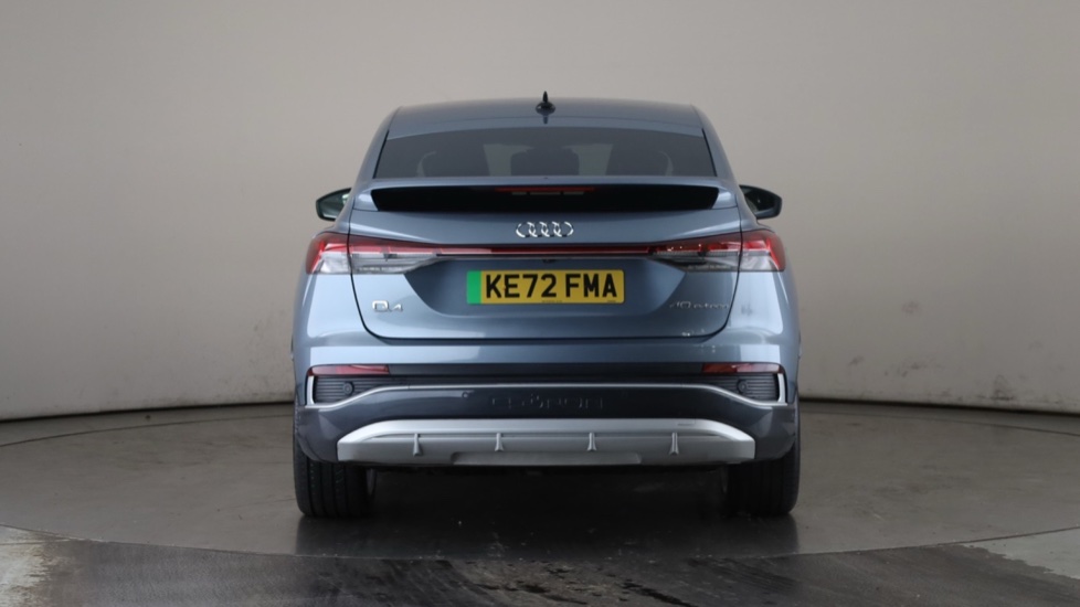 AUDI Q4 Image 4