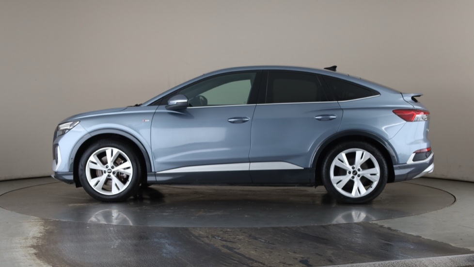 AUDI Q4 Image 2