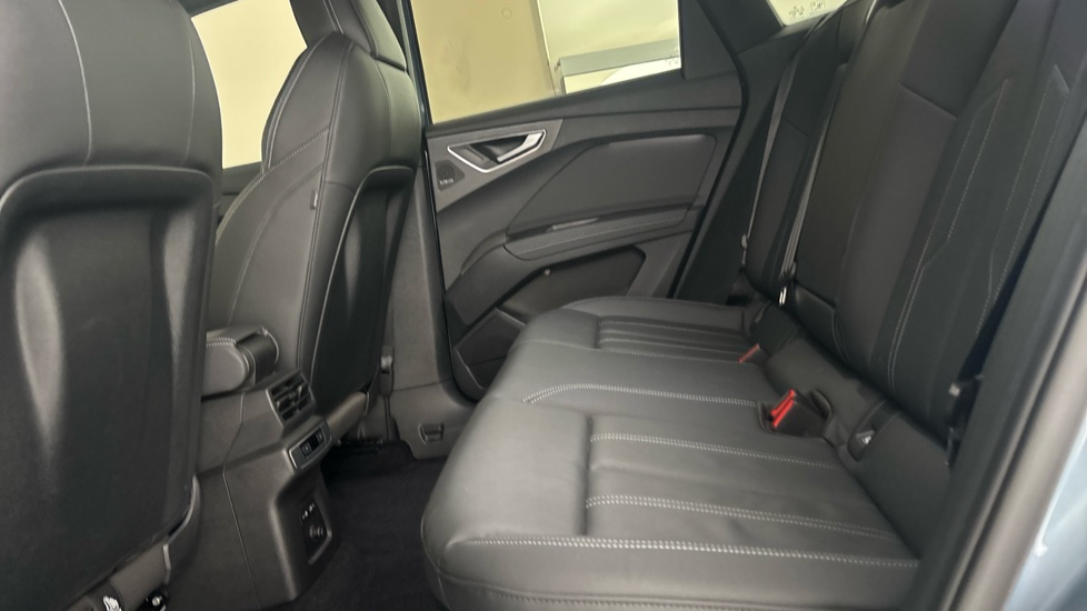 AUDI Q4 Image 14