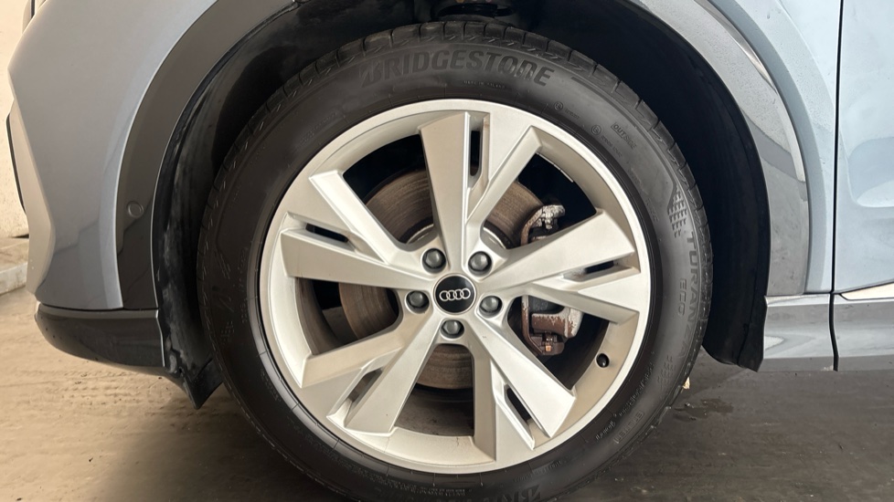 AUDI Q4 Image 17