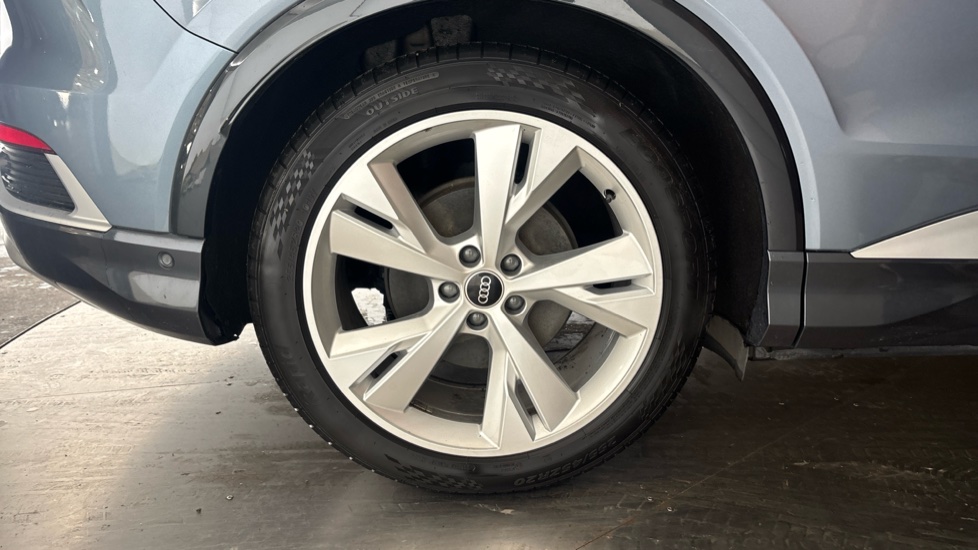 AUDI Q4 Image 19