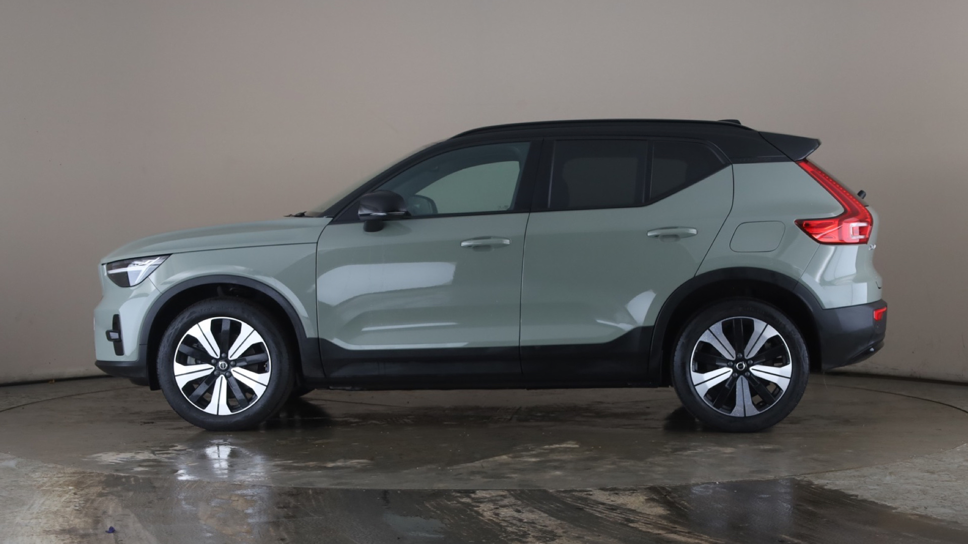 170kW Recharge Plus 69kWh 5dr Auto [2023]