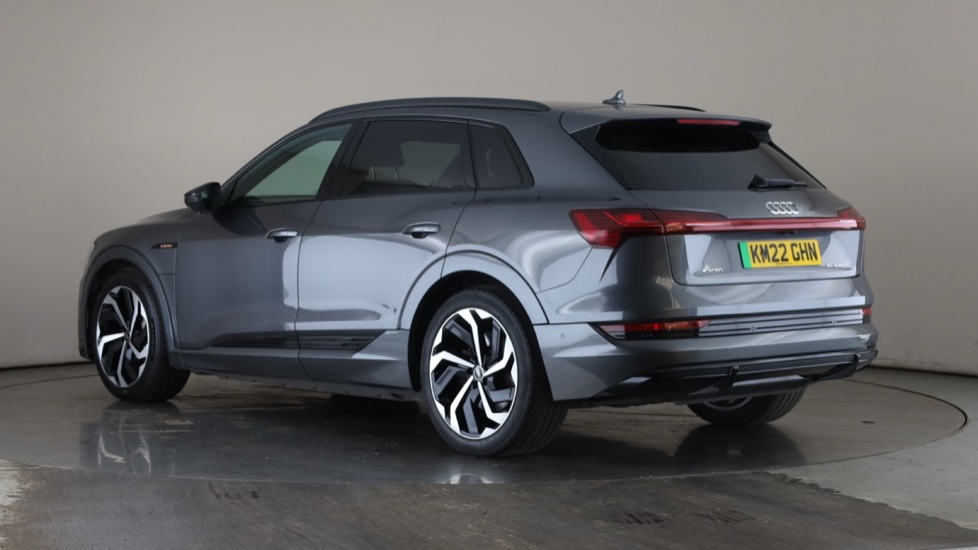 AUDI E-TRON Image 3