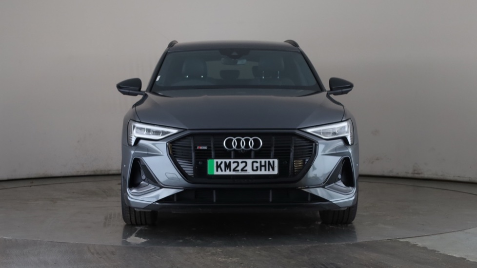 AUDI E-TRON Image 8