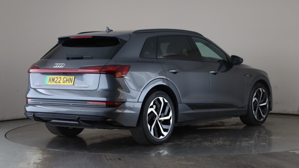 AUDI E-TRON Image 5