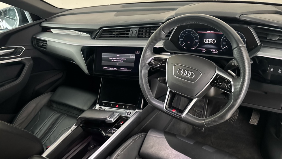 AUDI E-TRON Image 9