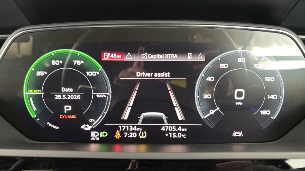 AUDI E-TRON Image 13