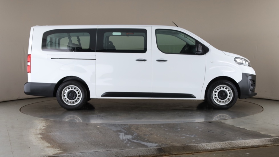 VAUXHALL VIVARO-E LIFE Image 6
