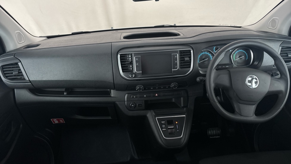 VAUXHALL VIVARO-E LIFE Image 11