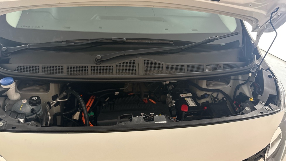 VAUXHALL VIVARO-E LIFE Image 16
