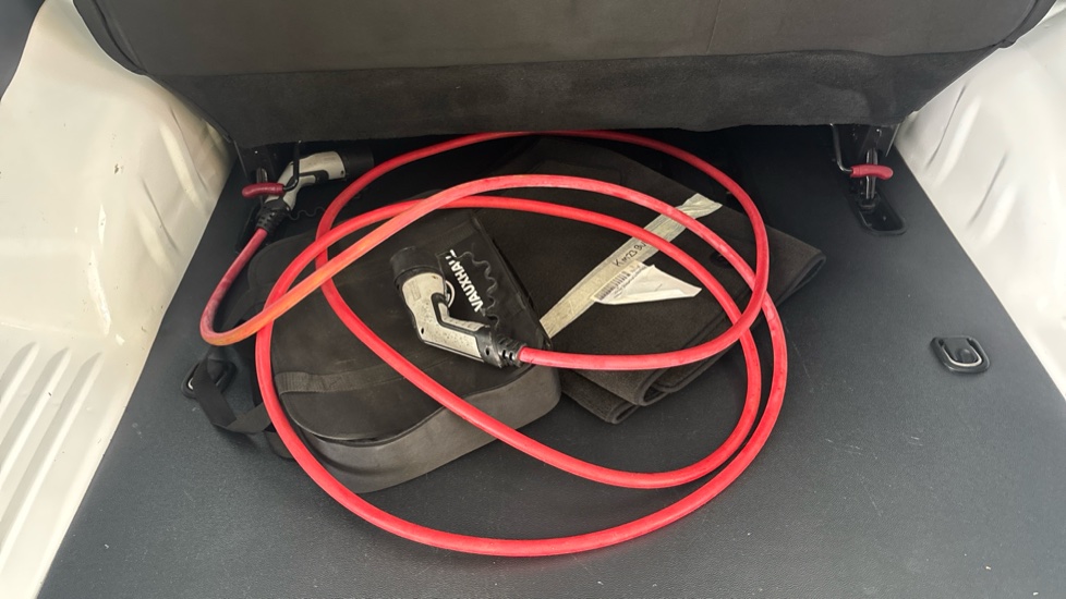 VAUXHALL VIVARO-E LIFE Image 22
