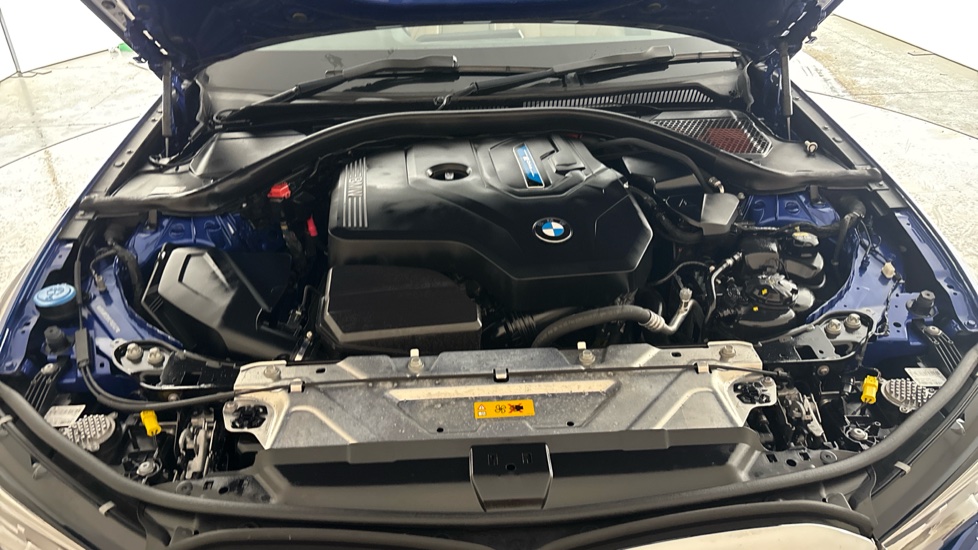 BMW 3 SERIES Image 16