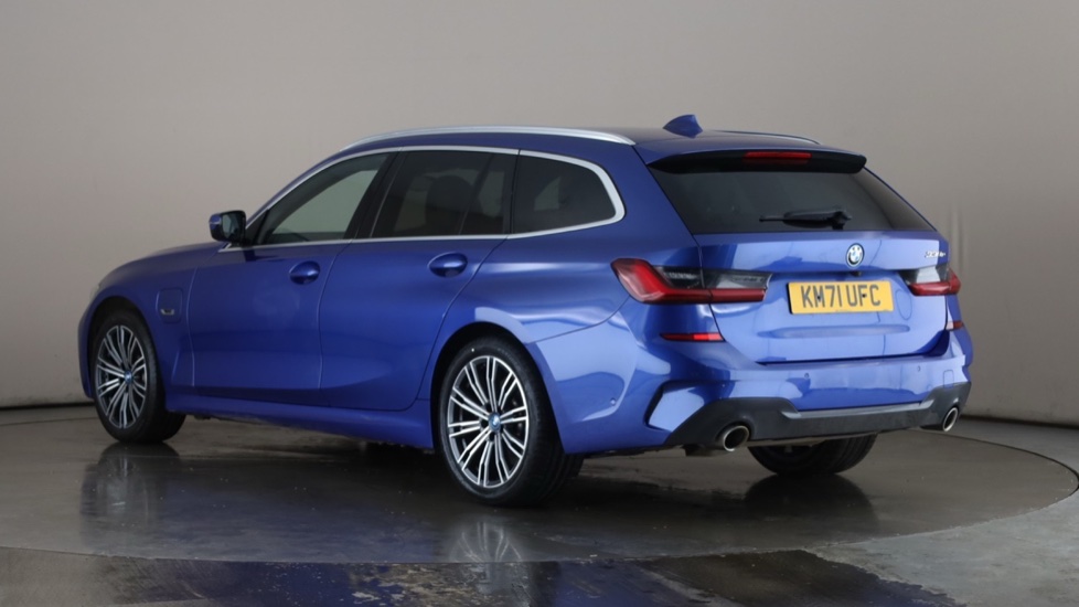 BMW 3 SERIES Image 3