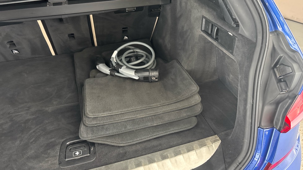 BMW 3 SERIES Image 22