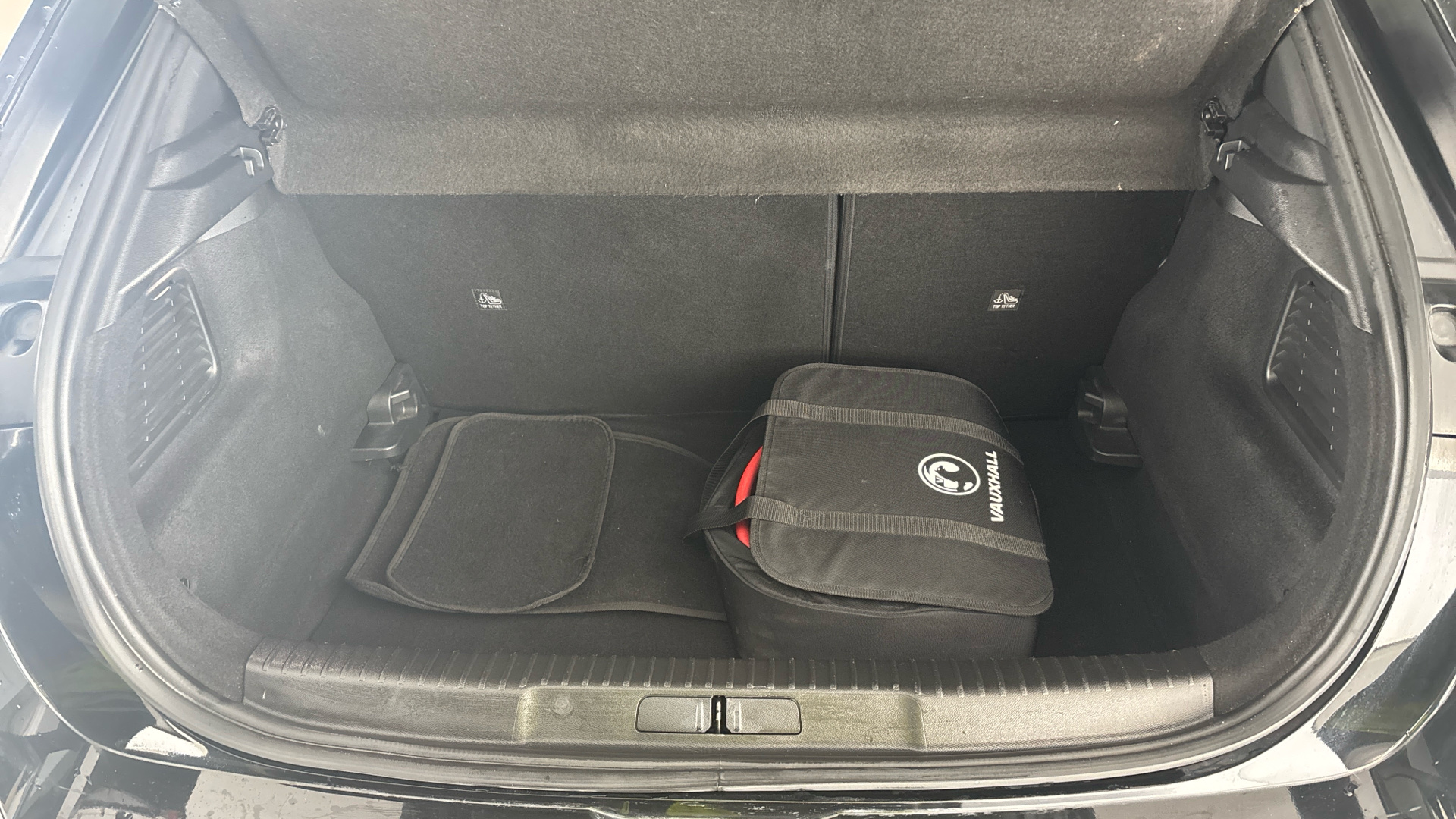 4020919 100kW SRi Premium 50kWh 5dr Auto