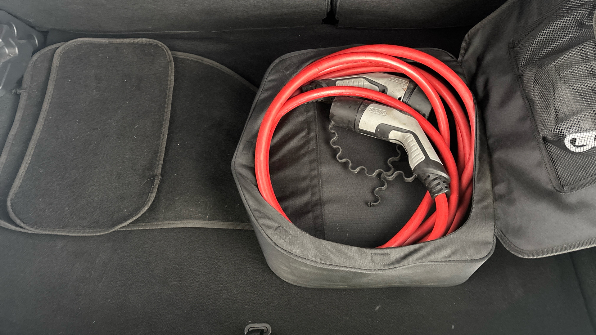 4020919 100kW SRi Premium 50kWh 5dr Auto