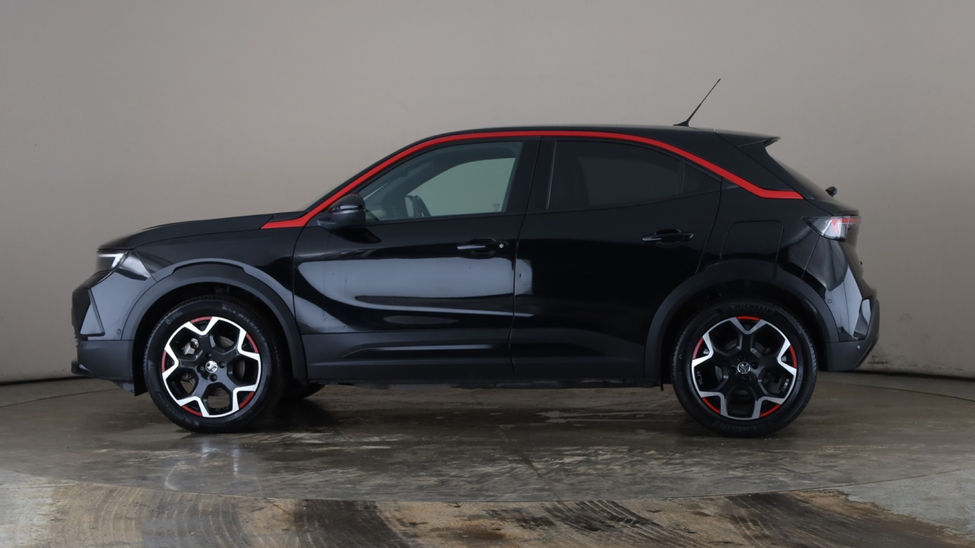 4070981 100kW SRi Premium 50kWh 5dr Auto