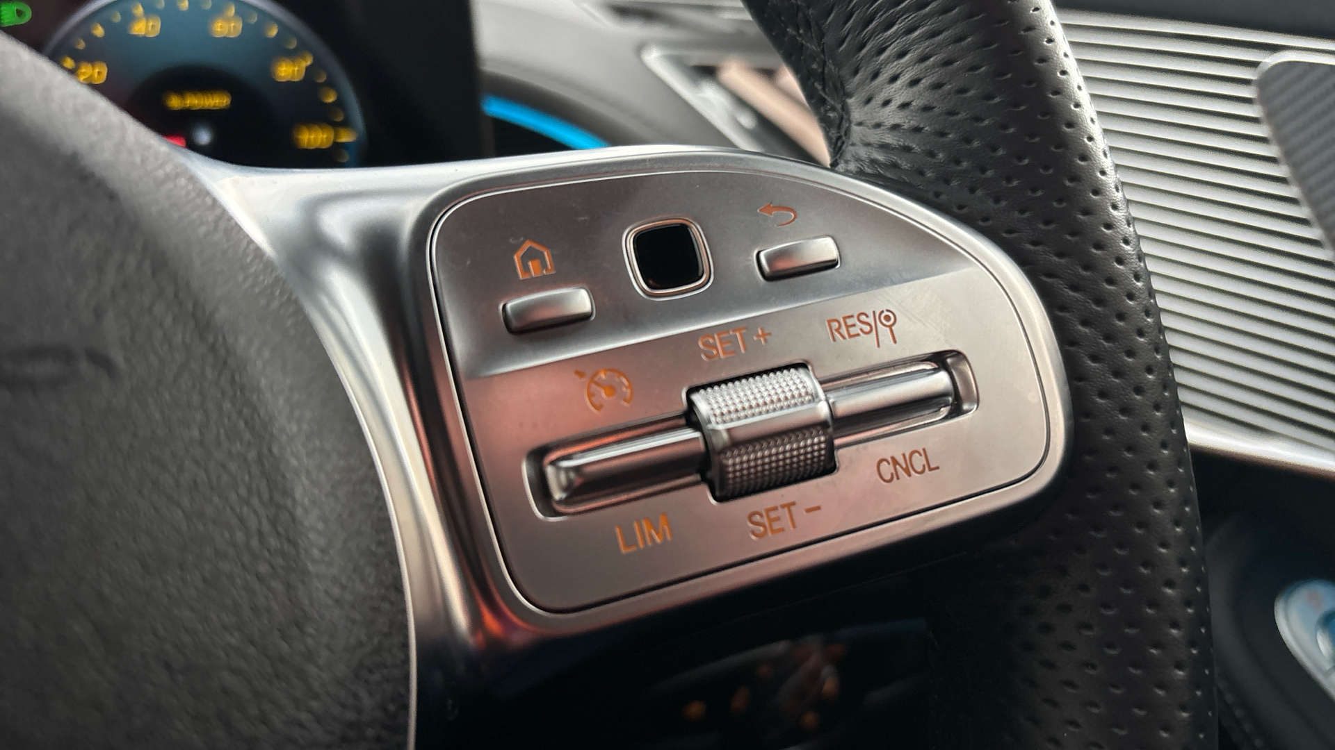 4020928 EQC 400 300kW AMG Line Premium 80kWh 5dr Auto