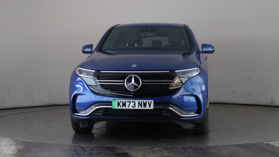 MERCEDES EQC Image 8