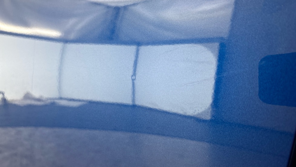 MERCEDES EQC Dent