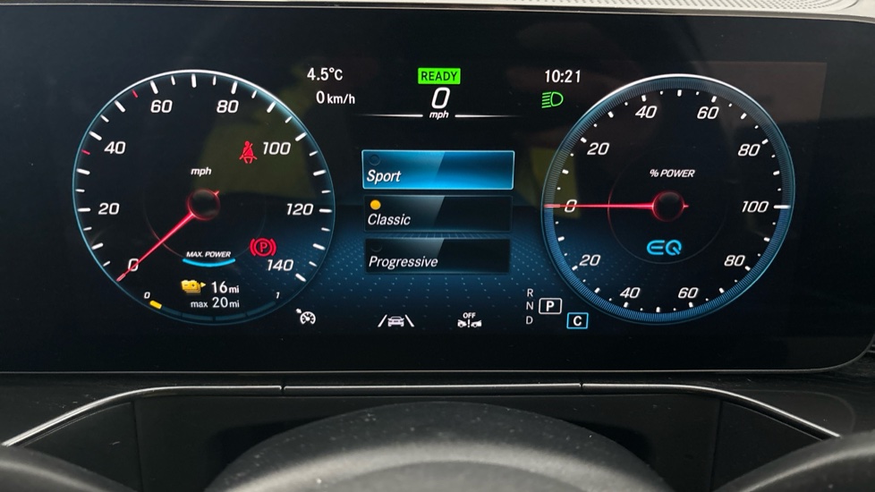 MERCEDES EQC Image 13