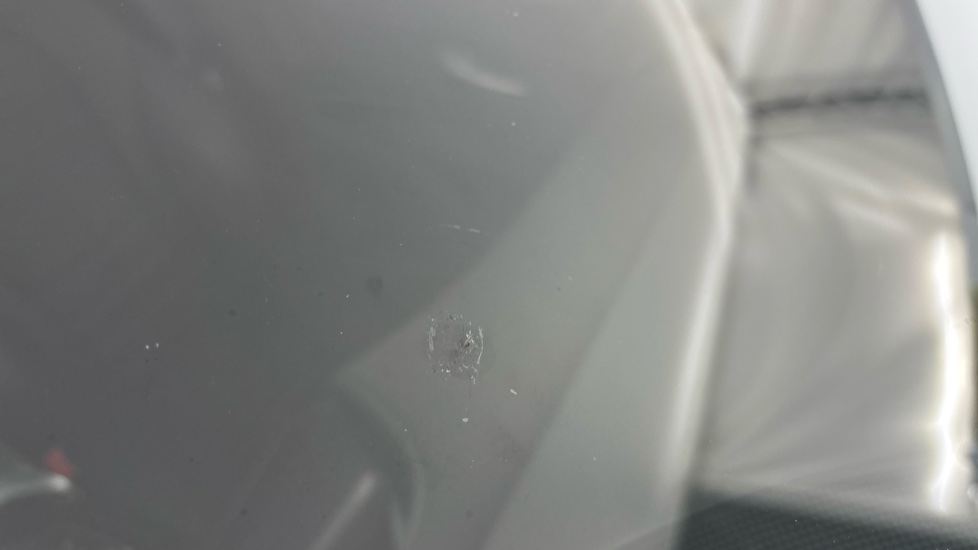 MERCEDES EQC Multiple chips