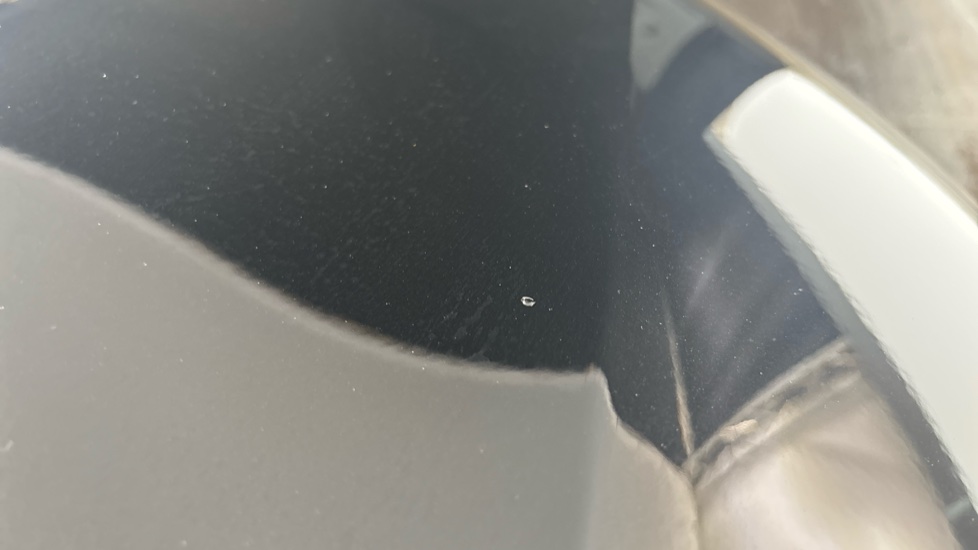 MERCEDES EQC Multiple chips