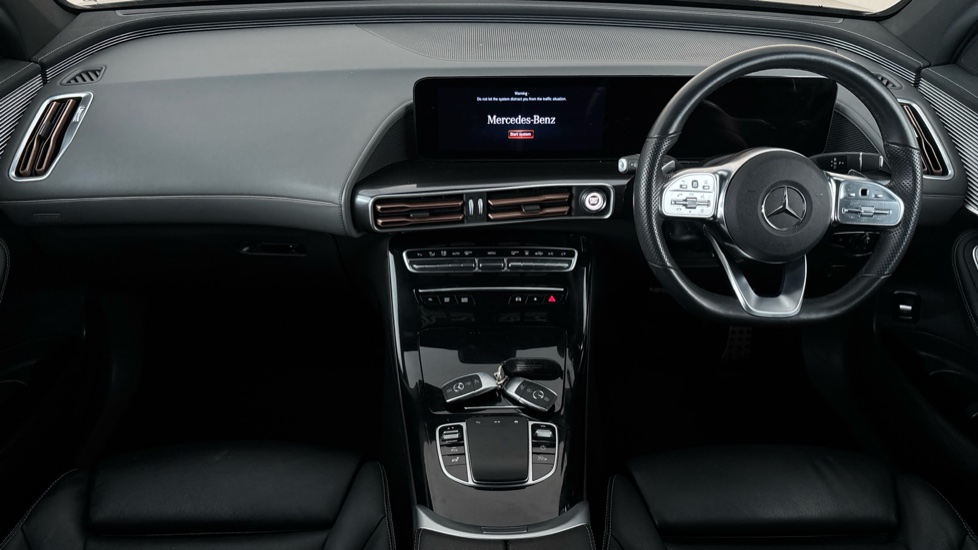 MERCEDES EQC Image 11
