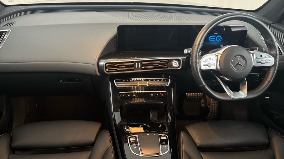 MERCEDES EQC Image 11